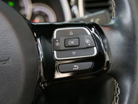COCCINELLE II COCCINELLE CABRIOLET 1.2 TSI 105 COUTURE DSG7 2012 occasion 69330 Pusignan