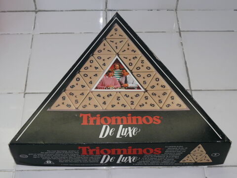 Jeu de société  Triominos  Saintes (17)