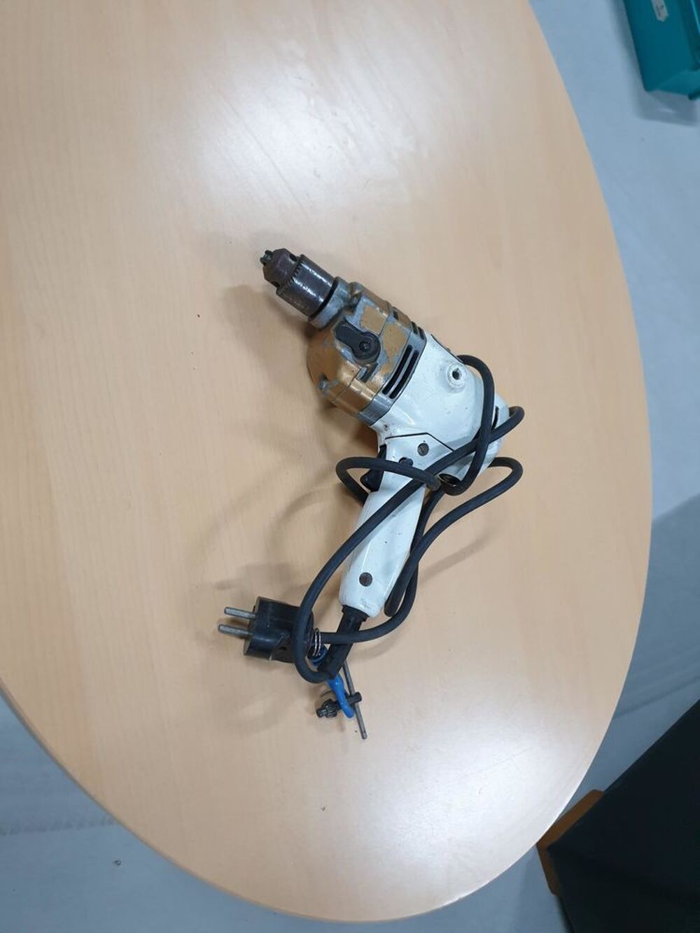 PERCEUSE BLACK ET DECKER Bricolage