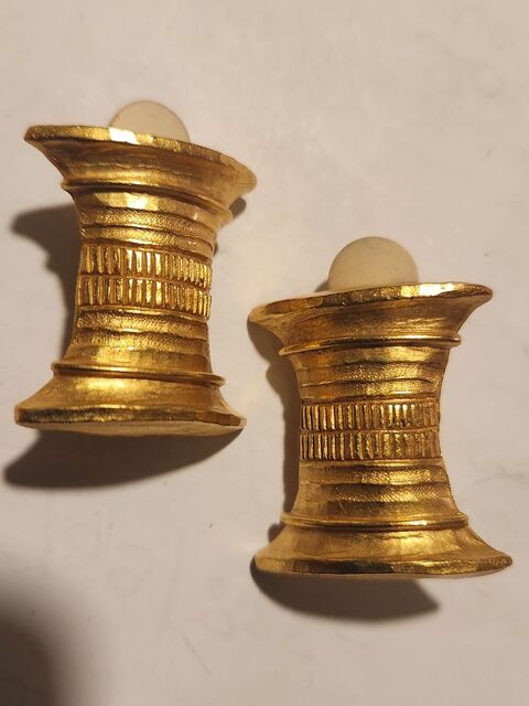 BO Boucles d'Oreilles Clip motif doré ANTIGONA 75 Vigneux-sur-Seine (91)