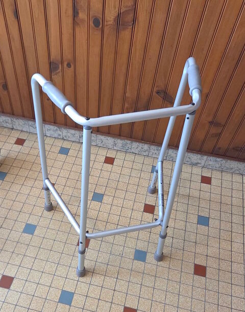 Déambulateur HERDEGEN Dural/Camigo réglable/fixe/très léger Yzeure (03)
