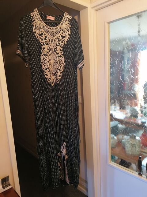 Robe longue orientale 6 Jury (57)