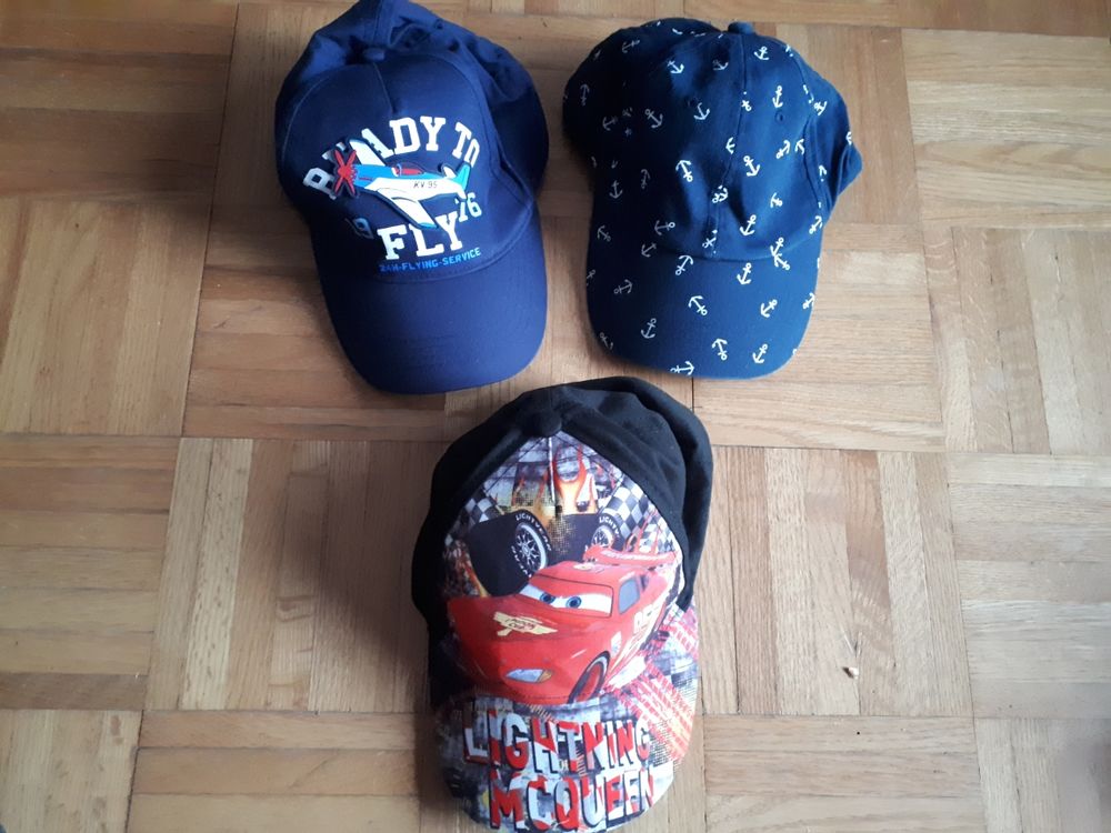 Casquettes enfants NEUVES SANS ETIQUETTE - 4 euros pi&egrave;ce Vtements enfants