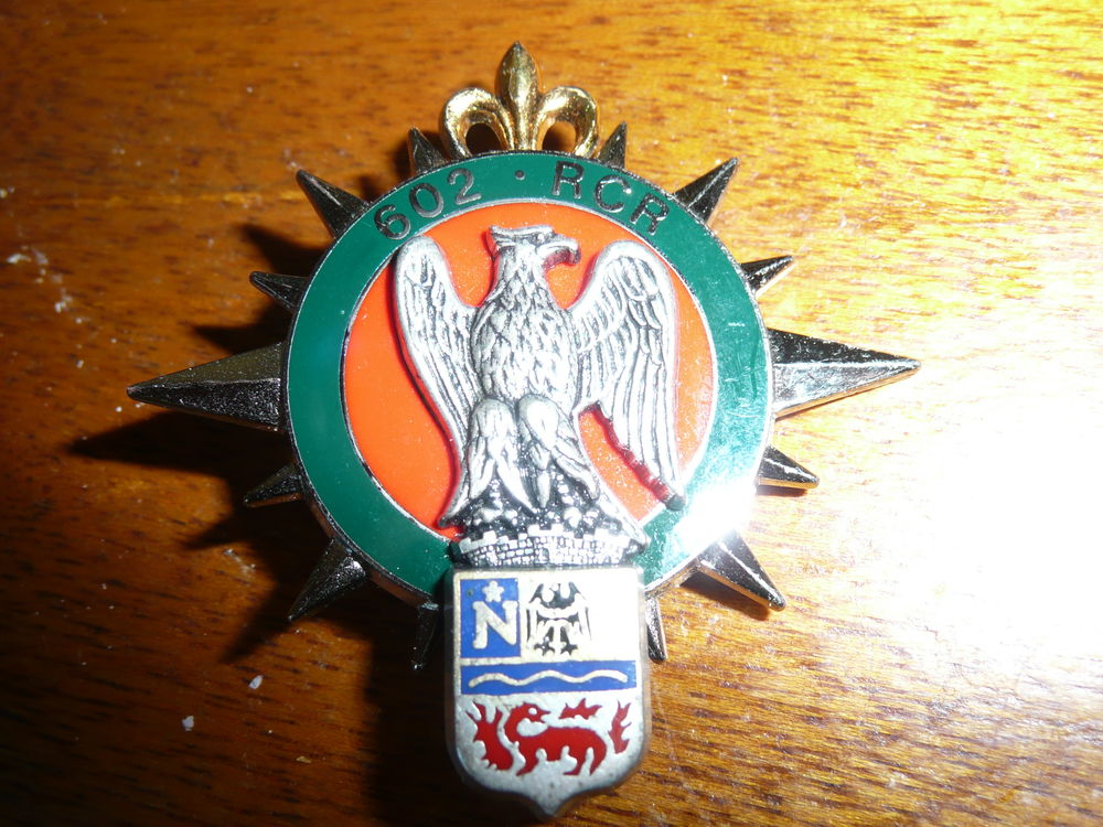 Insigne 602-RCR arm&eacute;e 