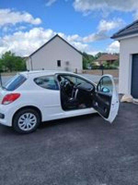 207 Je veux change de voiture 2009 occasion 23000 Saint-Fiel