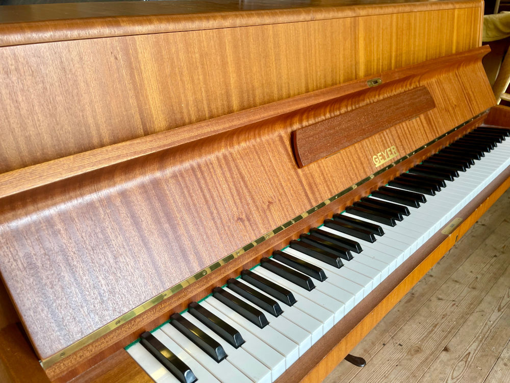 Piano allemand GEYER - Livr&eacute;, r&eacute;vis&eacute;, accord&eacute; Instruments de musique