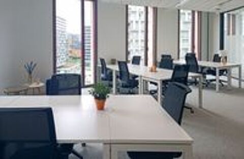   Un accès 24 heures sur 24, 7 jours sur 7 à des bureaux de coworking ouvert pour 10 personnes à Nantes, Amazing Amazones  