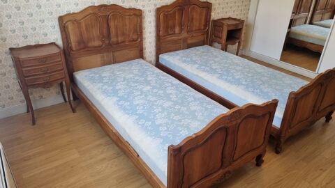 2 Lits et chevets Louis XV + sommiers 300 Pineuilh (33)
