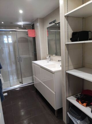  Colocation à louer 6 pièces 125 m²