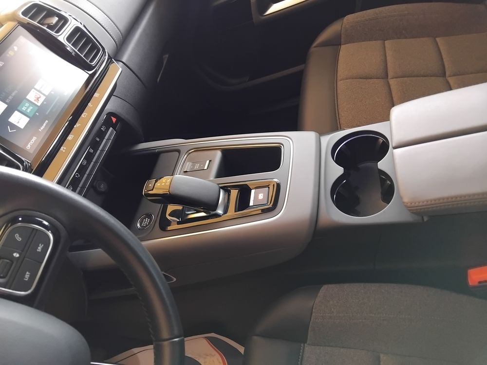 C5 aircross C5 Aircross Hybride Rechargeable 225 S&S e-EAT8 Business 2021 occasion 69400 Arnas