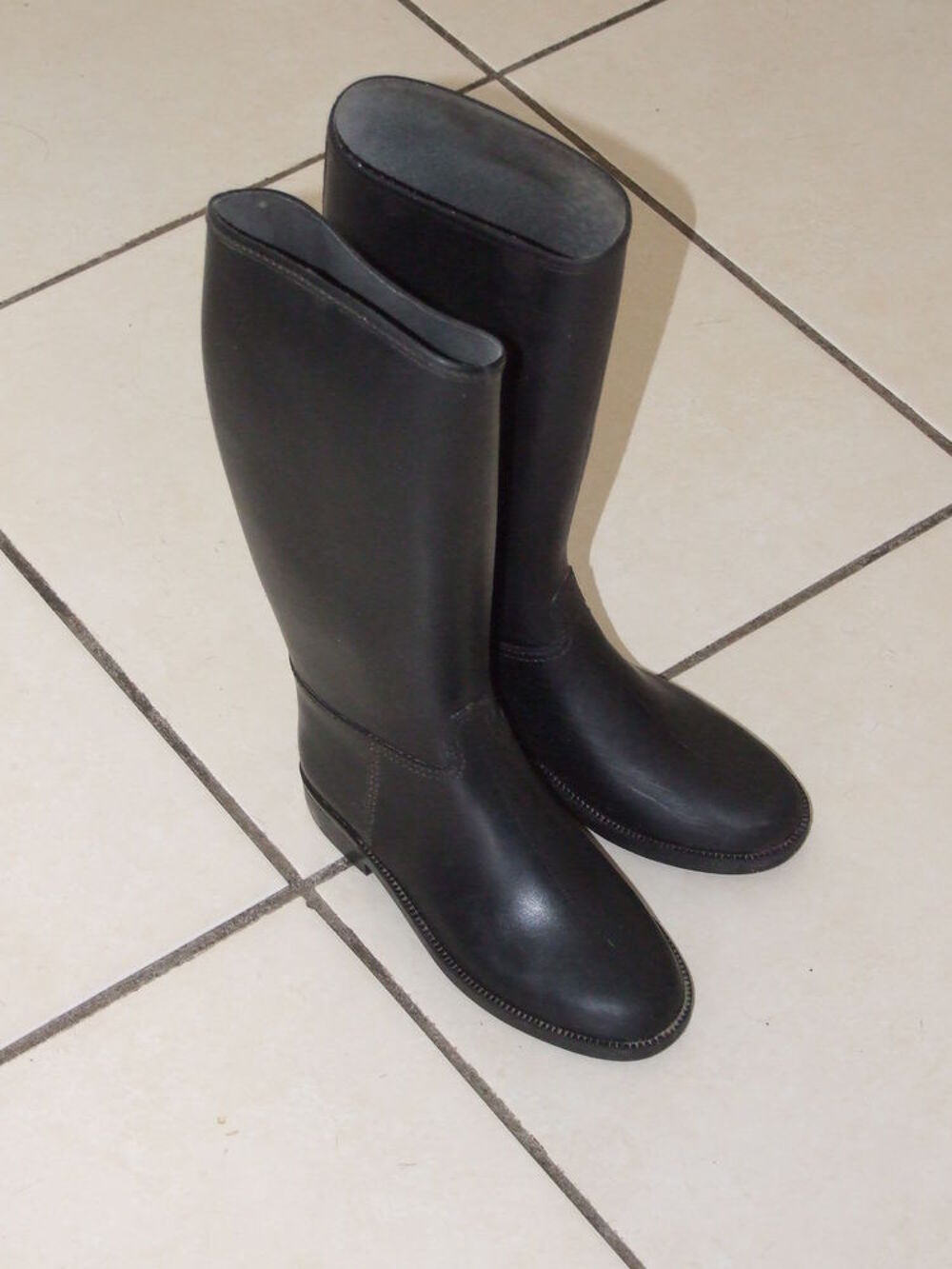 Bottes equitation de marque Winner en pointure 32 Chaussures