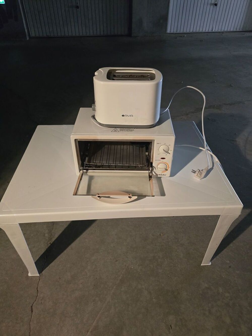 Table basse de jardin ou de Salon Neuve jamais utilis&eacute;e .
Jardin