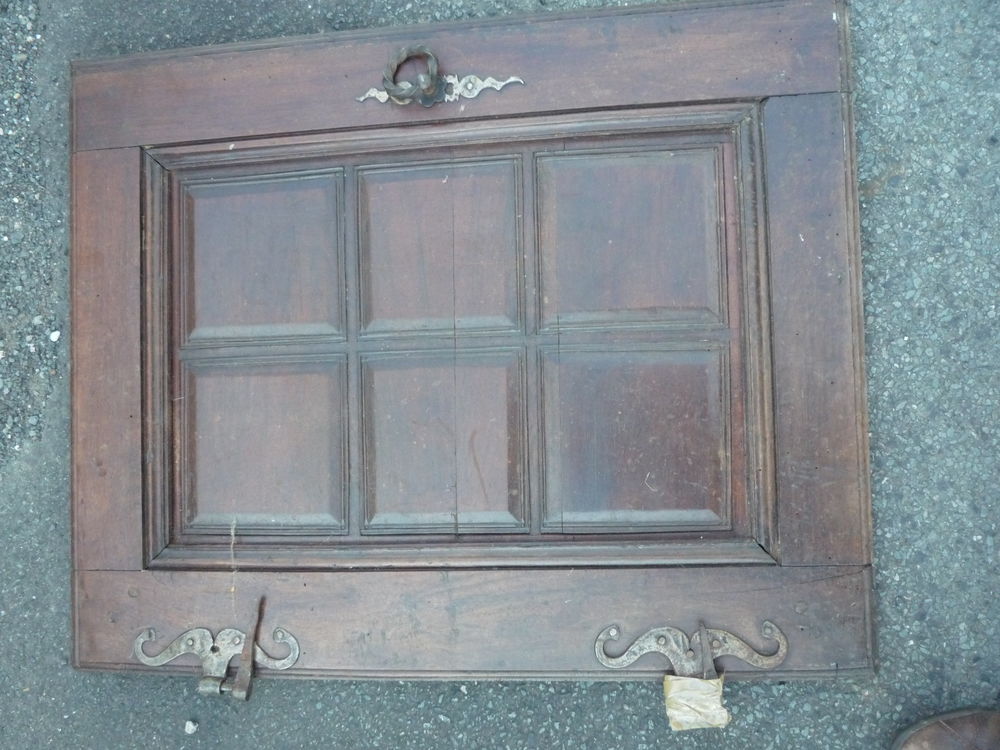 Porte Louis XIII plaquette
Bricolage