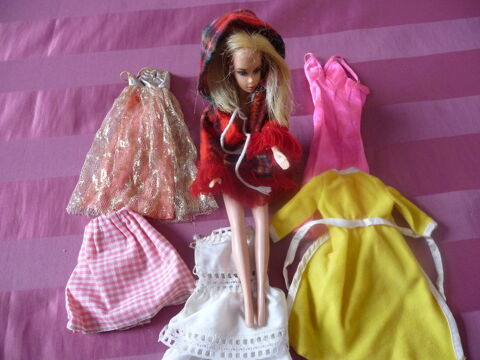 lot de 3 poupées Barbie mattel avec vêtements