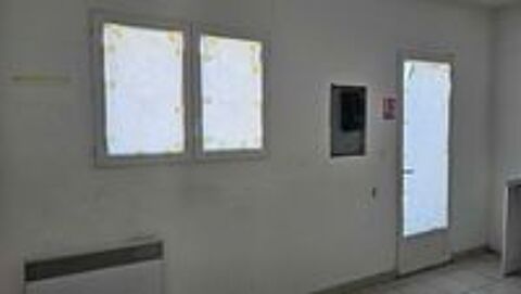   LOCAL GARDE MEUBLE 25 M2 