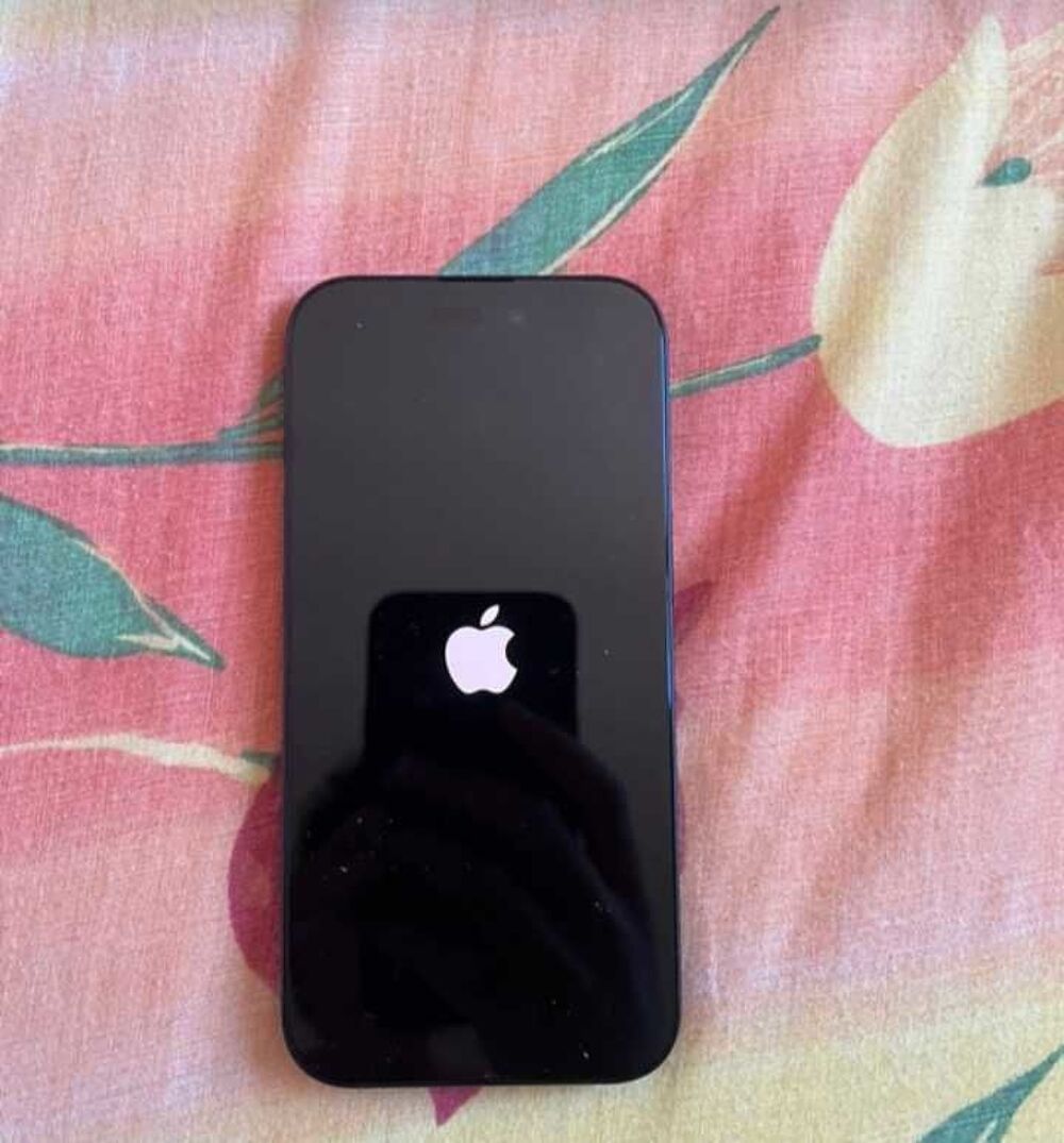 IPHONE 15 - 128 GO - NEUF Téléphones et tablettes