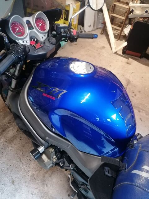 Moto HONDA 2001 occasion Sciez 74140