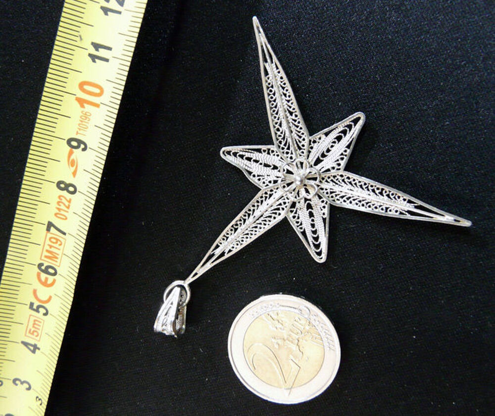 Pendentif forme de Croix en fils dentelle d'Argent Ethiopie Bijoux et montres