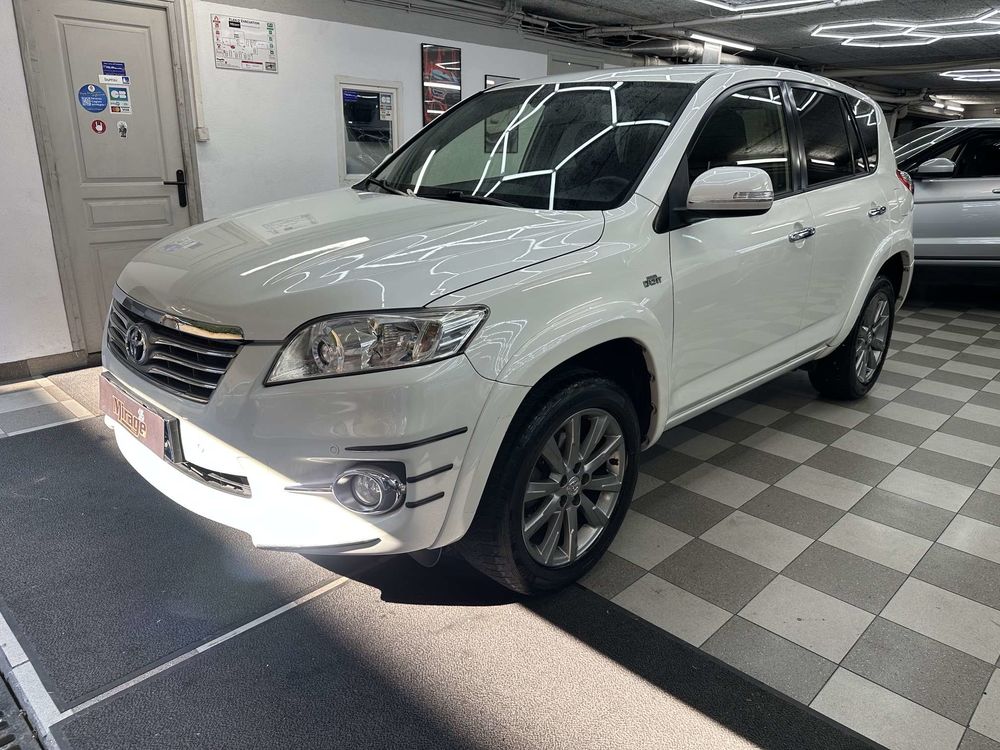RAV 4 RAV4 RC 150 D-CAT 4WD FAP Lounge A 2012 occasion 06600 Antibes