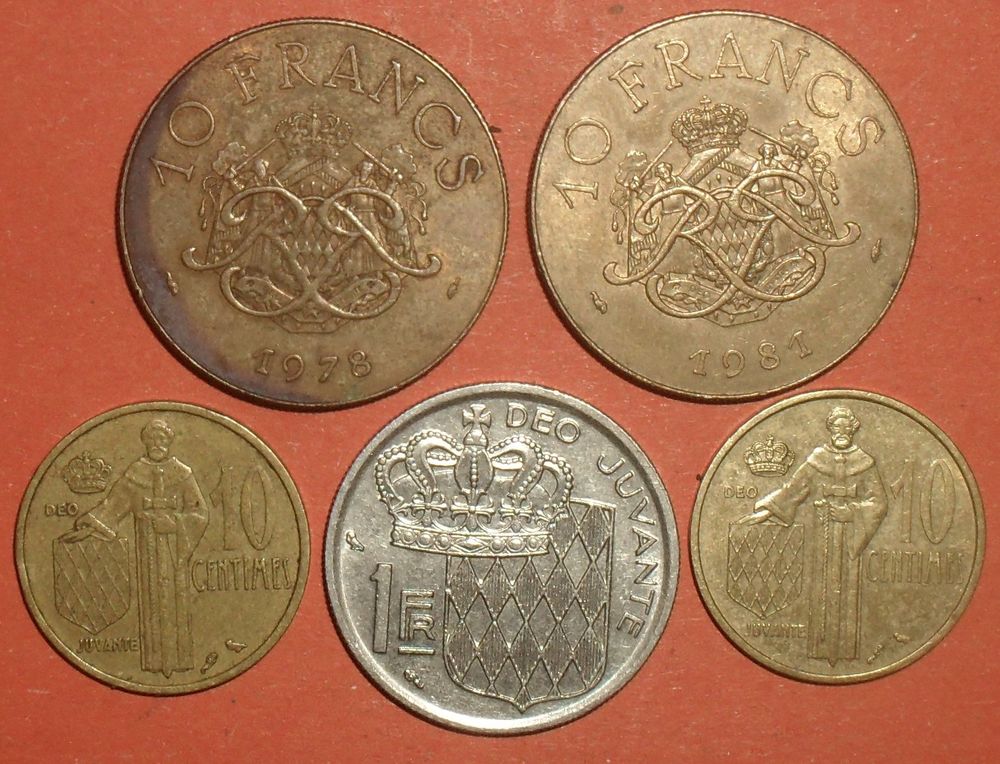 Lot de 5 pi&egrave;ces de Monaco. 
