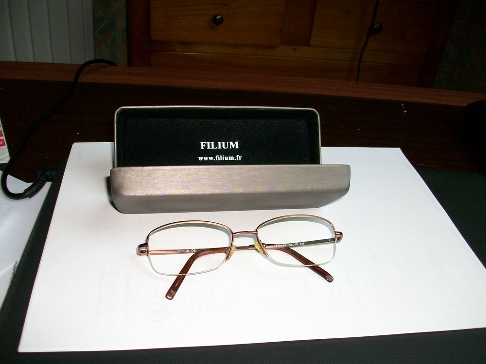 Monture de lunettes Bijoux et montres