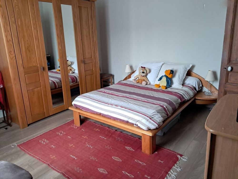 Chambre &agrave; coucher en orme massif Meubles