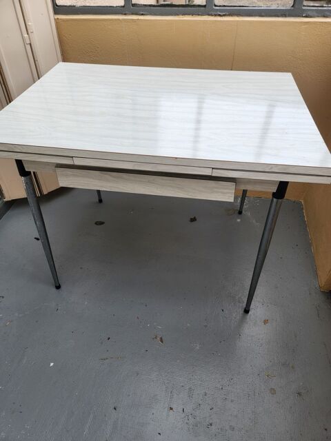 Table et chaises Drancy (93)