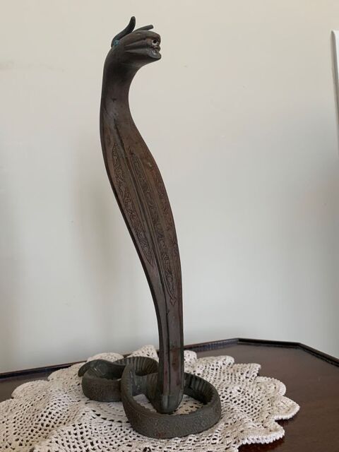 SCULPTURE EN BRONZE REPRESENTANT UN SERPENT 300 Arles (13)