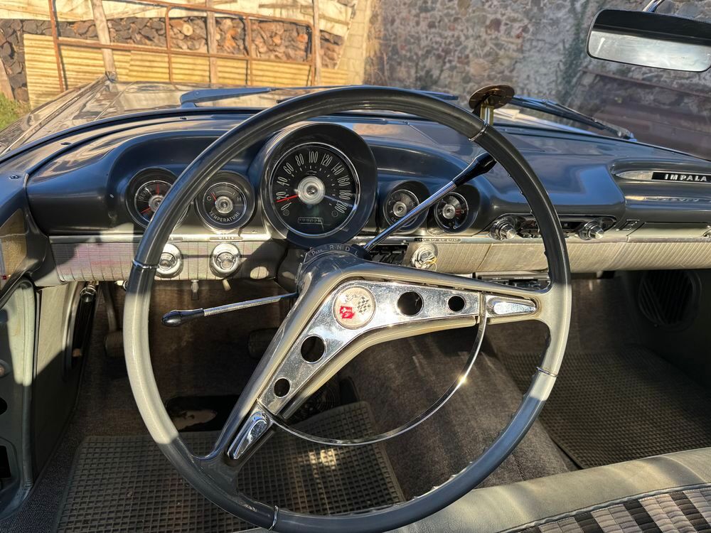 Divers Impala flat top ailes de mouettes 1959 occasion 68116 Guewenheim