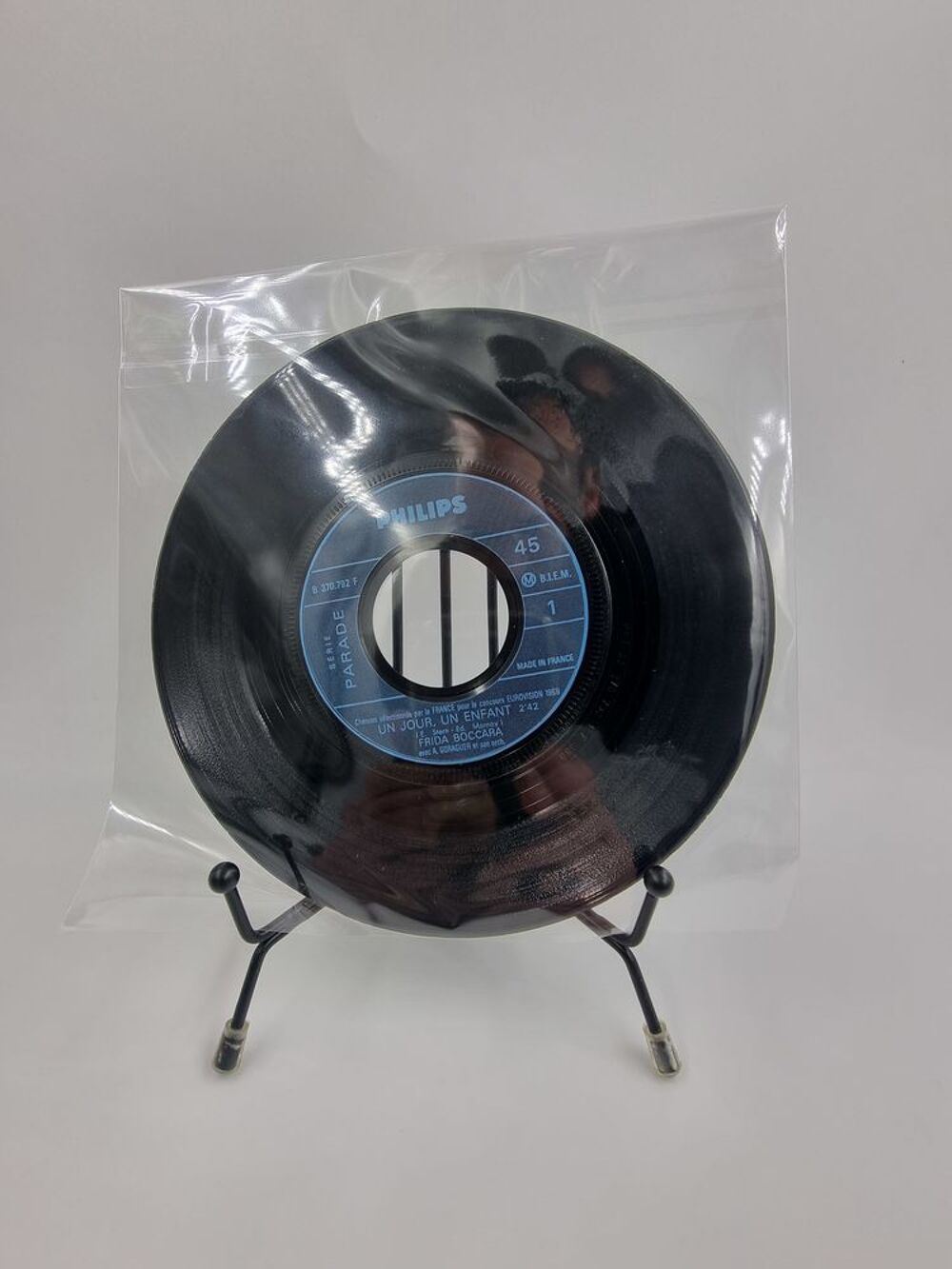 Vinyle 45 tours Frida Boccara : Un Jour, un Enfant / Belle.. CD et vinyles