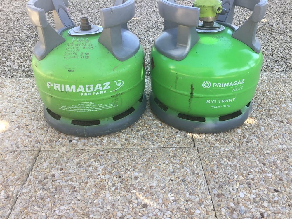 2 bouteilles de gaz Bricolage