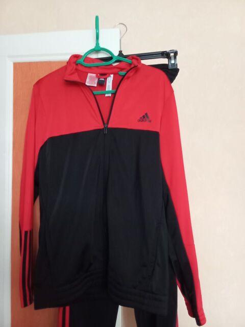 SURVÊTEMENT GARÇON ADIDAS 25 Gourin (56)