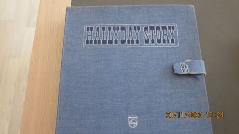 Coffret de 10 Vinyles de Johnny Hallyday Story de 1975 110 Coquelles (62)