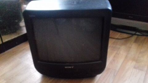 television Sony 34cm/33cm noir 25 Gaillard (74)