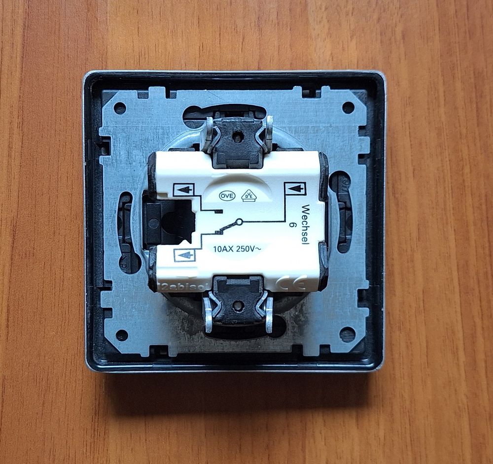 Interrupteur encastrable m&eacute;tal acier bross&eacute; Bricolage