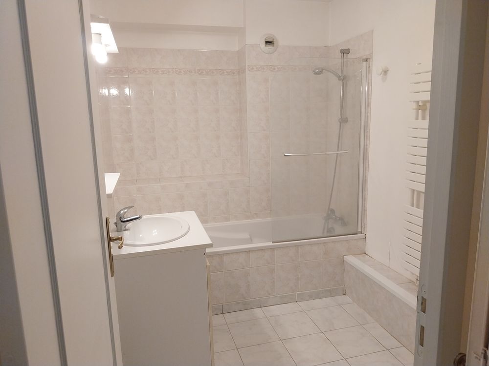 Location Appartement Appartement F2 Aillant-sur-tholon