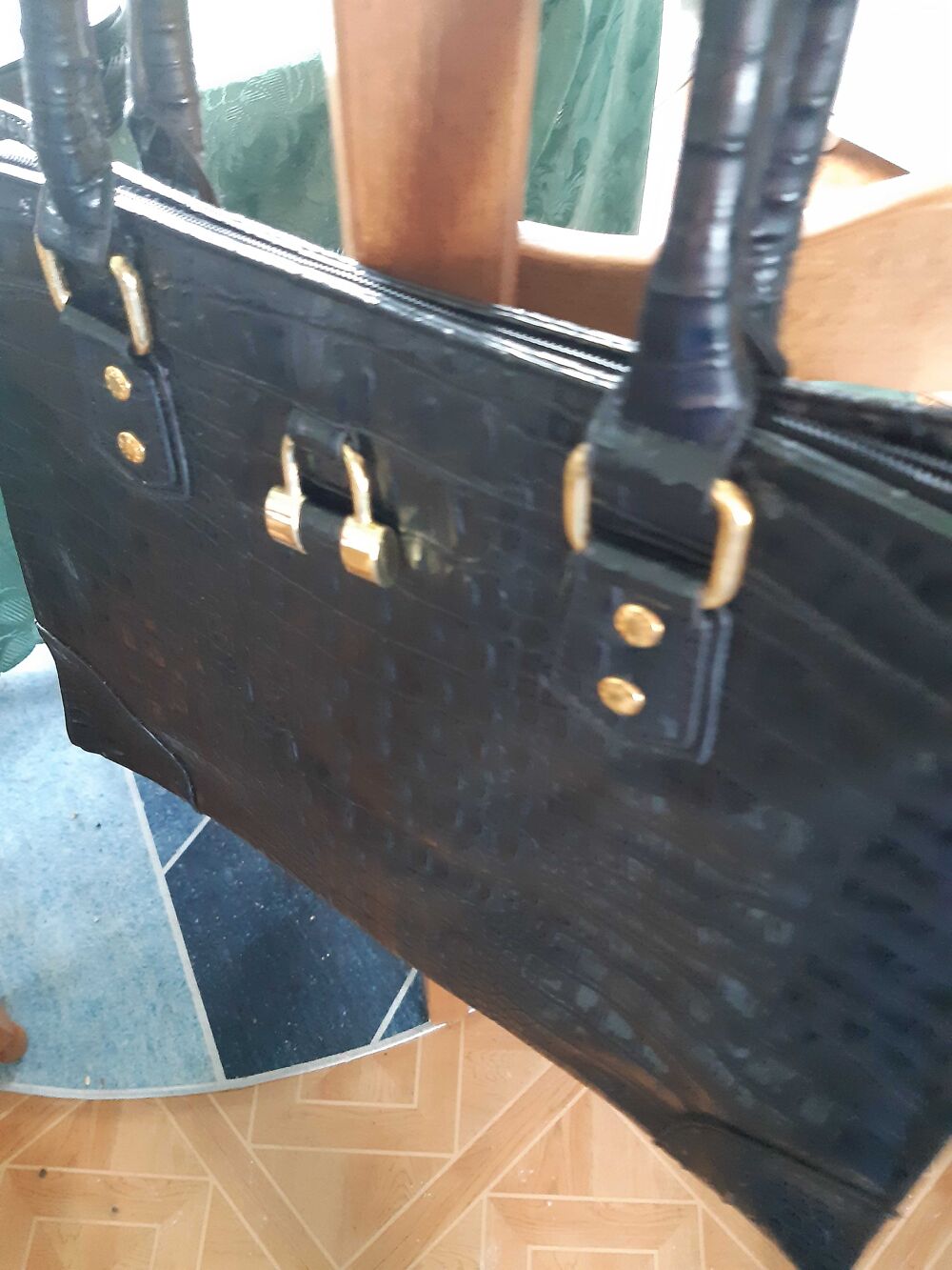 sacs &agrave; main de tous mod&egrave;les et diff&eacute;rentes couleurs Maroquinerie
