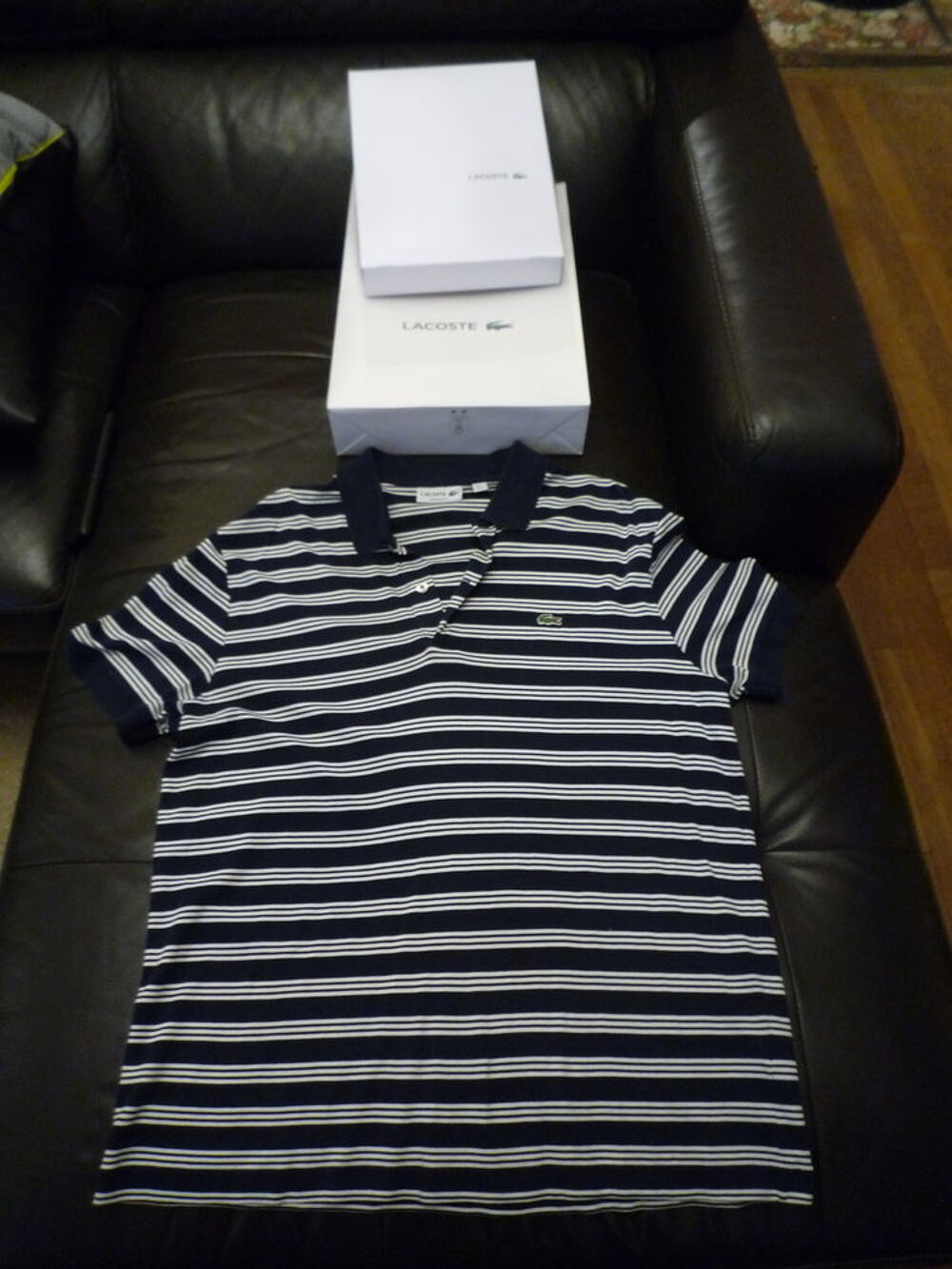 Polo Lacoste Bleu marine et Blanc Vtements