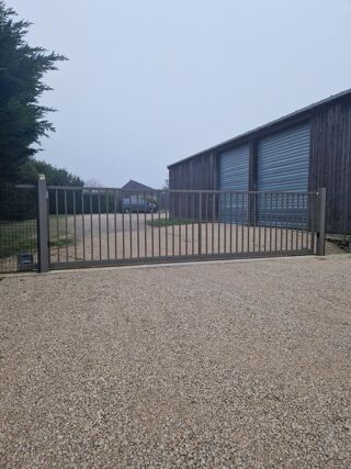  Remise / Grange � louer 1 pi�ce 30 m�