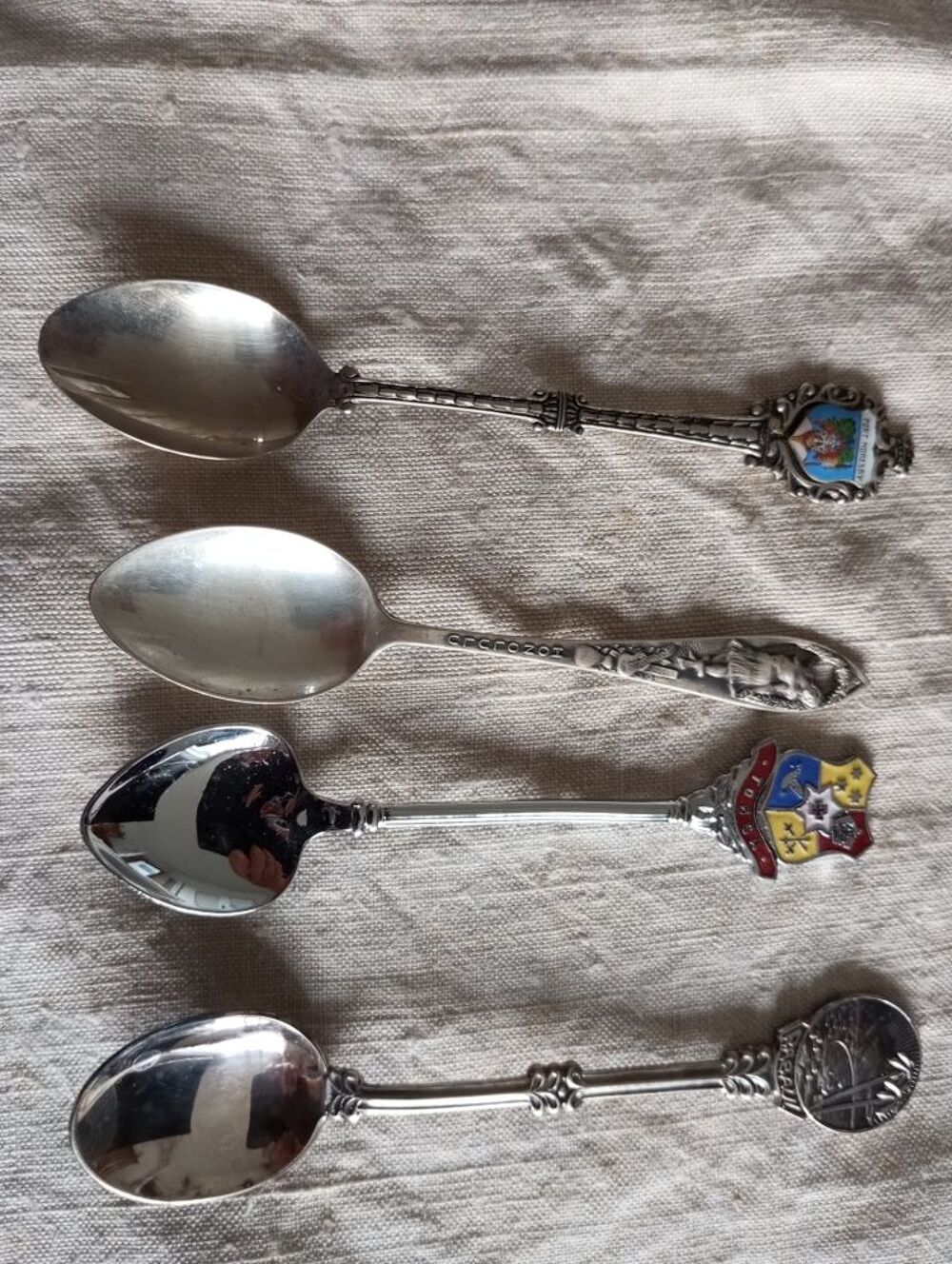 petites cuill&egrave;res de collection 