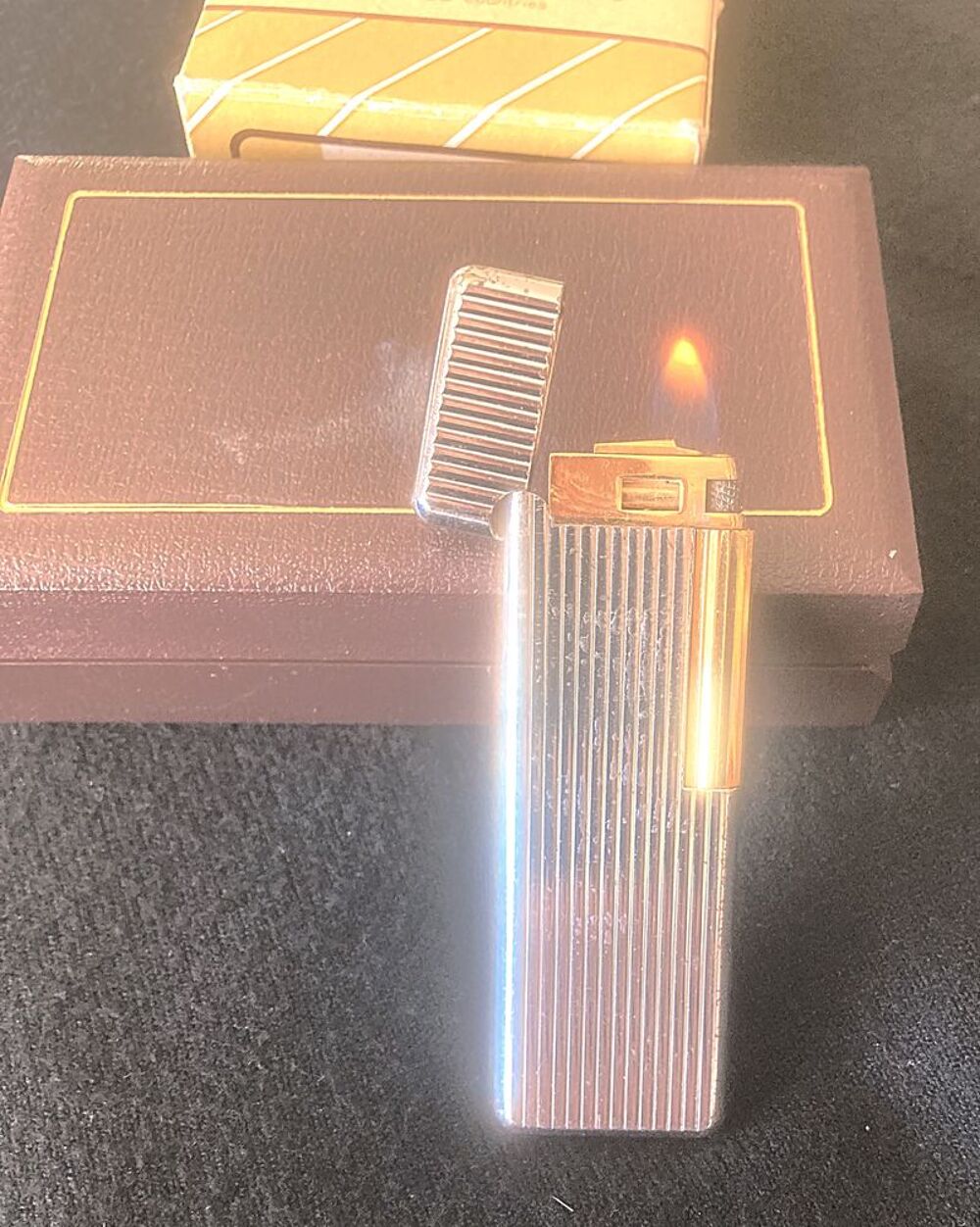 Briquet VINTAGE Win International dans son &eacute;crin 