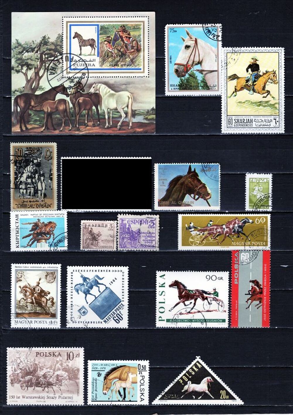 lot de 47 timbres du MONDE avec des CHEVAUX 