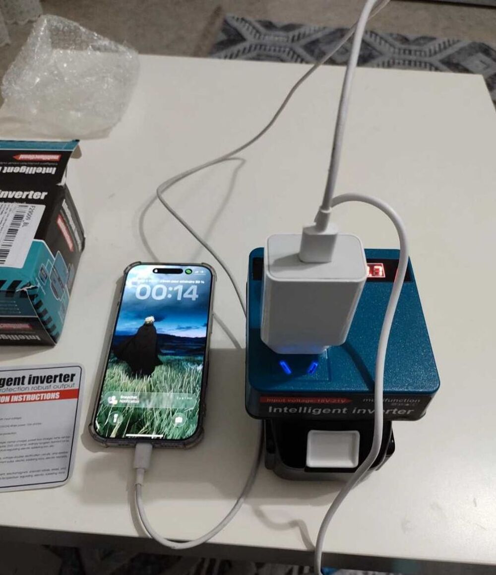 Convertisseur inverter Batterie Makita 18v vers 220v 3usb Bricolage