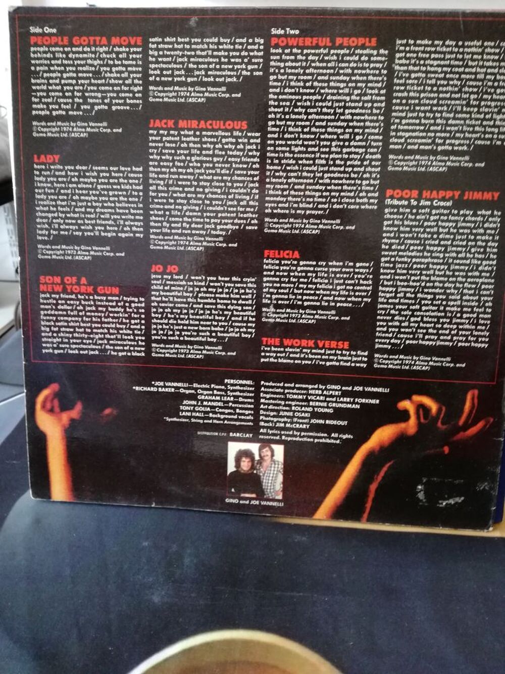 A SAISIR 33 trs vintages a 10euros
CD et vinyles