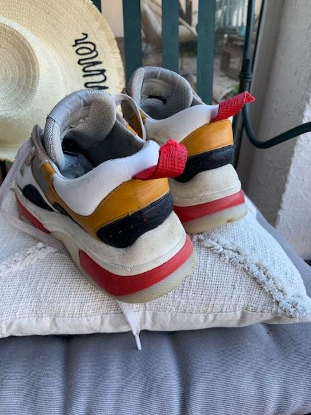 Baskets SEMERDJIAN T 38. Chaussures