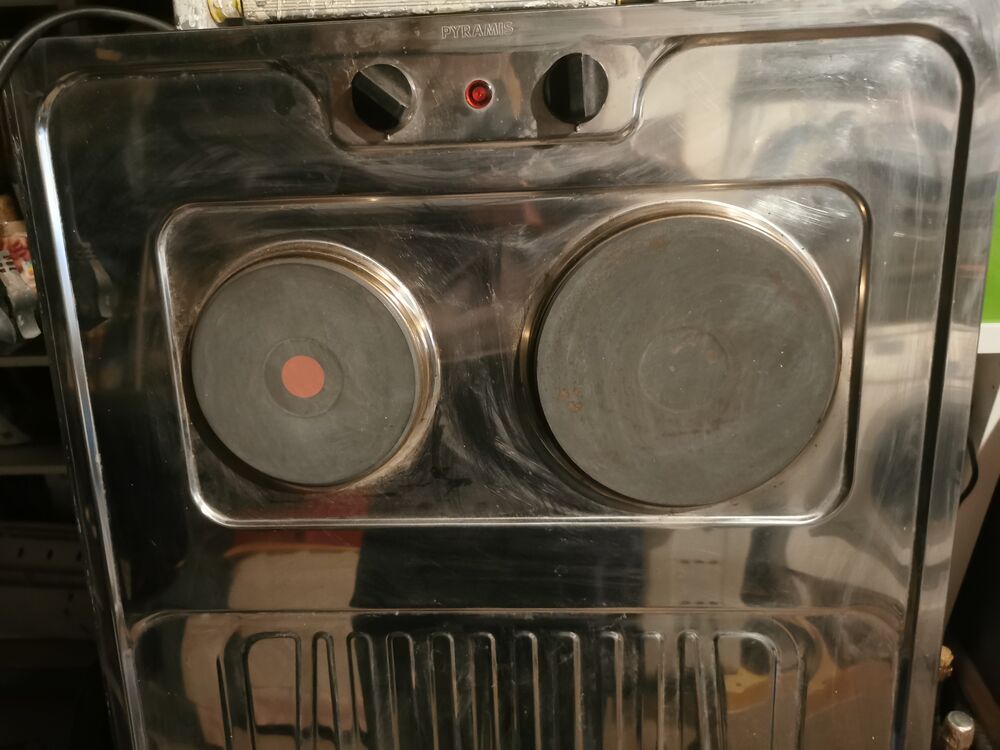 &Eacute;vier cuisinette Electroménager