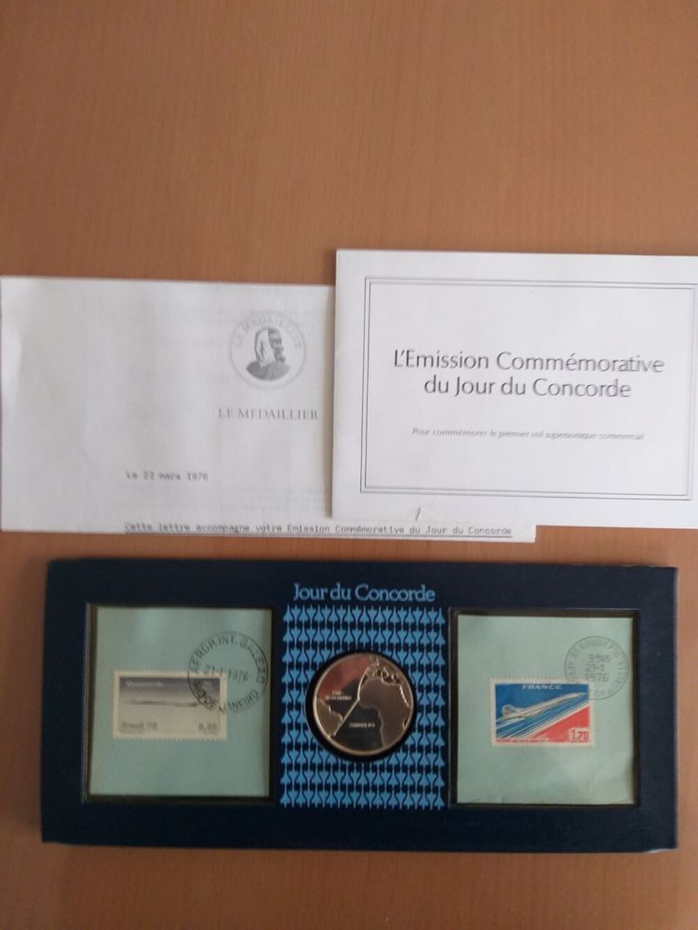 Philat&eacute;lie et m&eacute;daille philat&eacute;lique collection 
