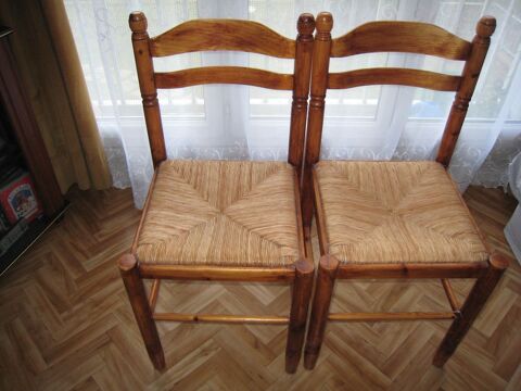 2 Chaises en pin - (NH78) 30 Versailles (78)