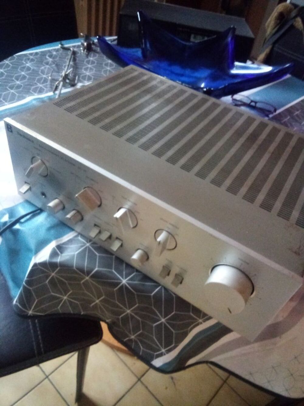St&eacute;r&eacute;o integrated DC amplifier Su-V6 Instruments de musique