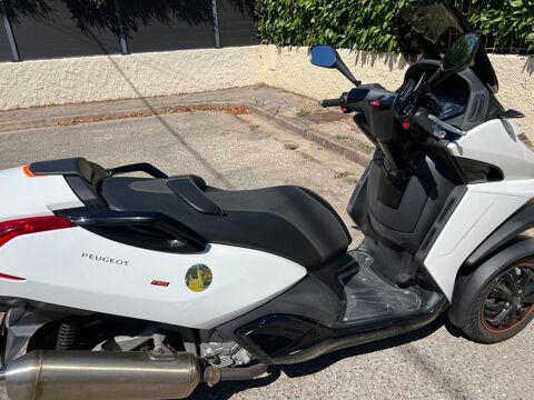 Scooter PEUGEOT 2014 occasion Raphele Les Arles 13280